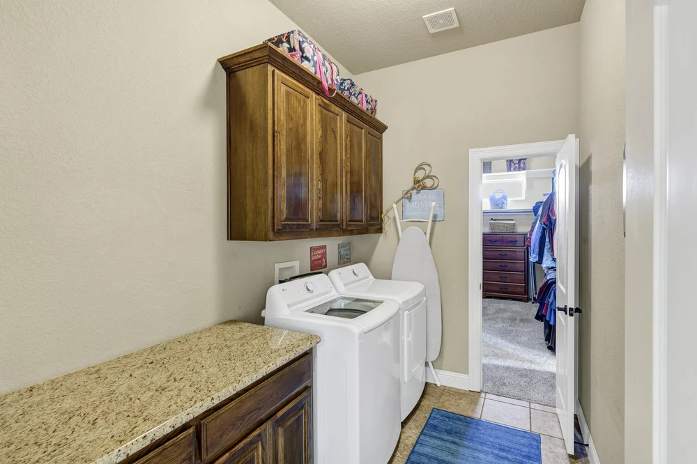 27-Modlux.Media.100 Ellis Pond Ct_DSC06077.jpg