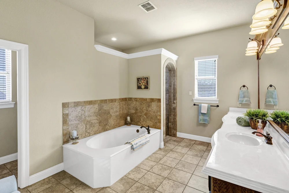 31-Modlux.Media.100 Ellis Pond Ct_DSC06102.jpg