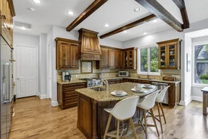15-Modlux.Media.3908 Lynncrest Dr_DSC02171.jpg