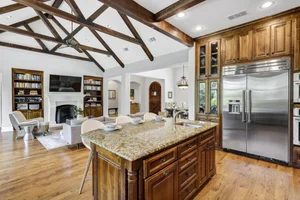 19-Modlux.Media.3908 Lynncrest Dr_DSC02191.jpg