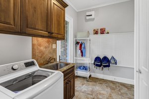 24-Modlux.Media.3908 Lynncrest Dr_DSC02216.jpg