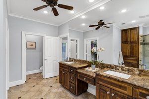34-Modlux.Media.3908 Lynncrest Dr_DSC02266.jpg