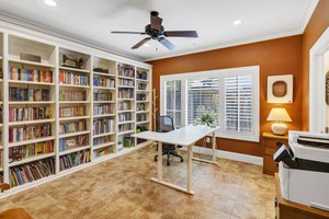 36-Modlux.Media.3908 Lynncrest Dr_DSC02276.jpg