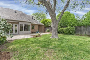 47-Modlux.Media.3908 Lynncrest Dr_DSC02331.jpg