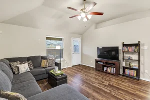 13-Modlux.Media.412 Prescott Ln_DSC05053.jpg