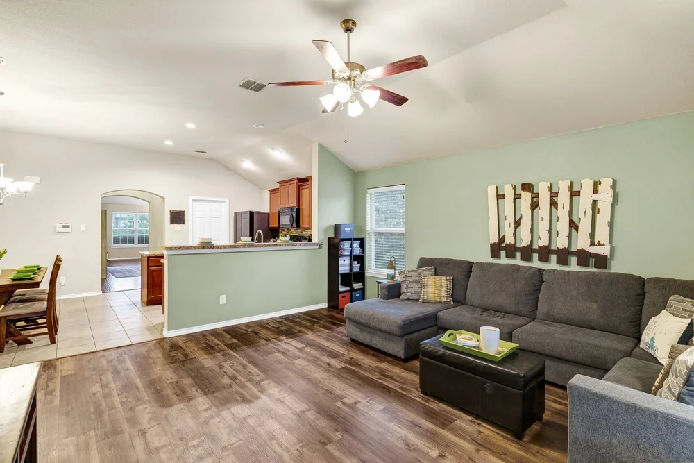 14-Modlux.Media.412 Prescott Ln_DSC05058.jpg