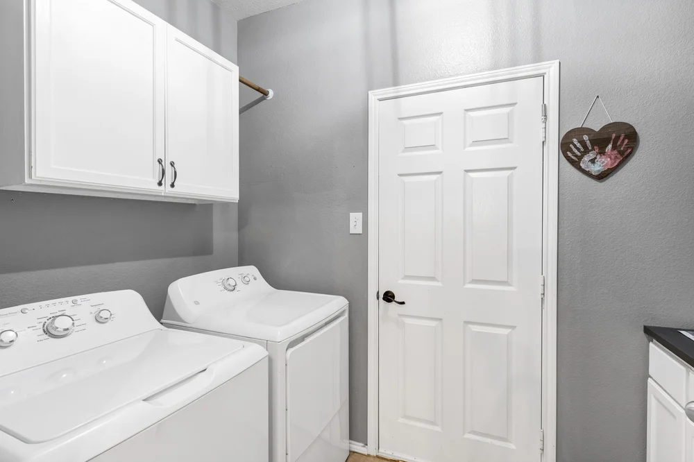 15-Modlux.Media.221 Brookdale_DSC05978.jpg