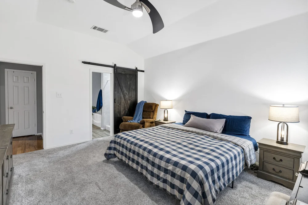 17-Modlux.Media.221 Brookdale_DSC05988.jpg