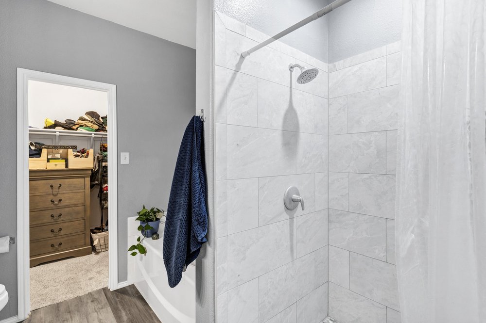 19-Modlux.Media.221 Brookdale_DSC05998.jpg