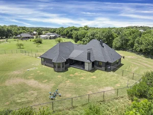 08-Modlux.Media.204 Wrigley Dr_DJI_0398.jpg