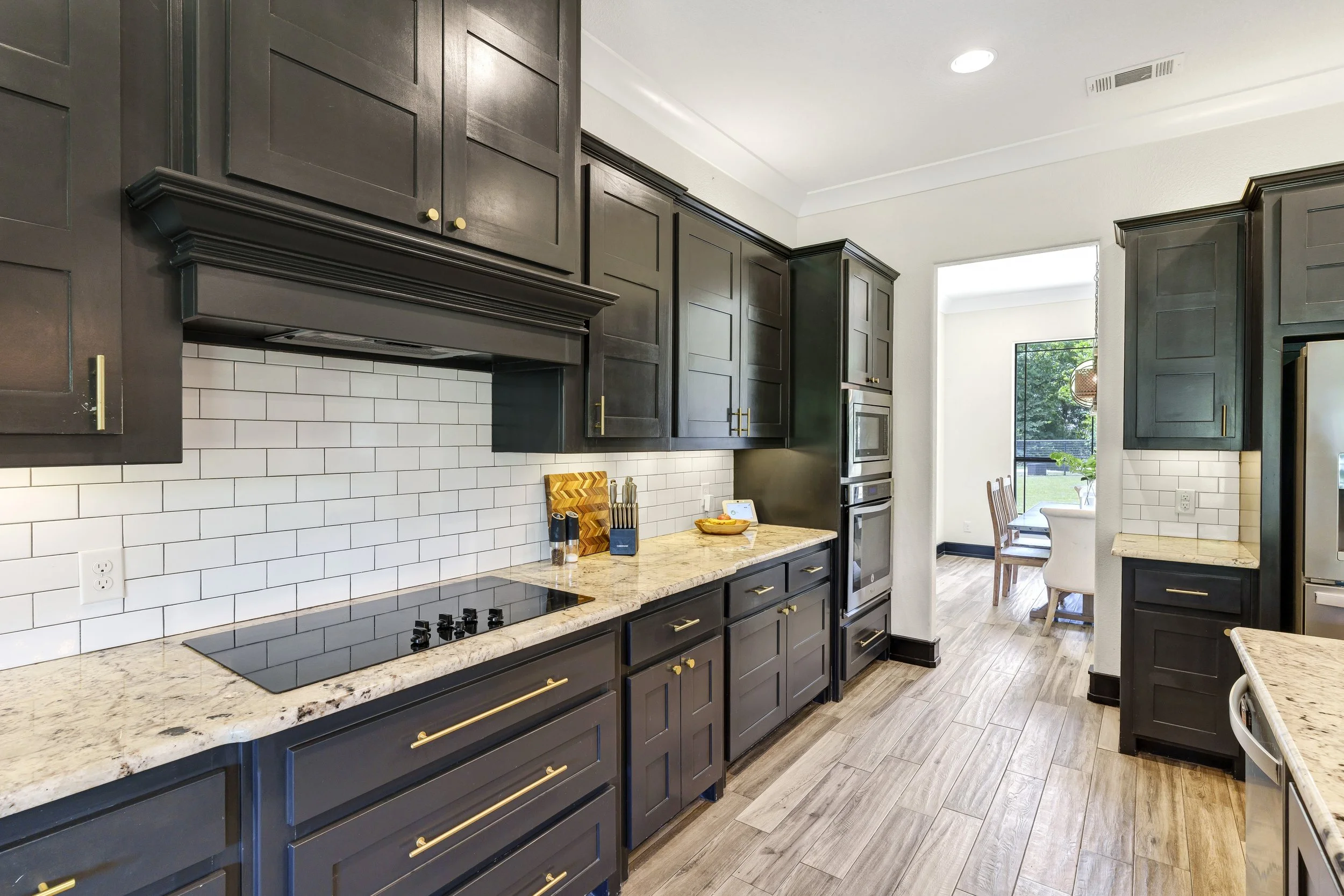 20-Modlux.Media.204 Wrigley Dr_DSC02460.jpg