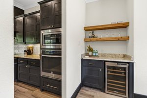 21-Modlux.Media.204 Wrigley Dr_DSC02465.jpg