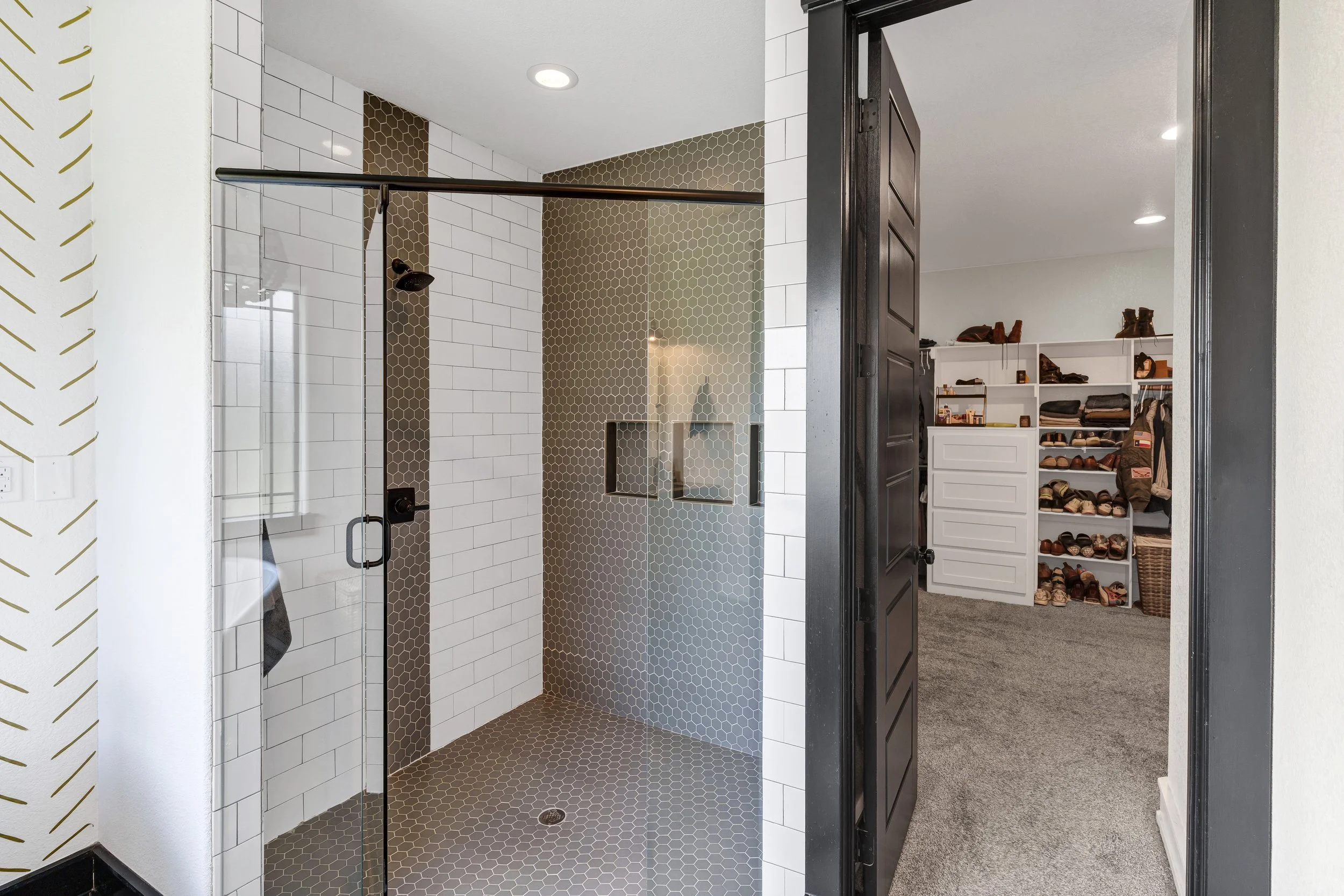 38-Modlux.Media.204 Wrigley Dr_DSC02550.jpg