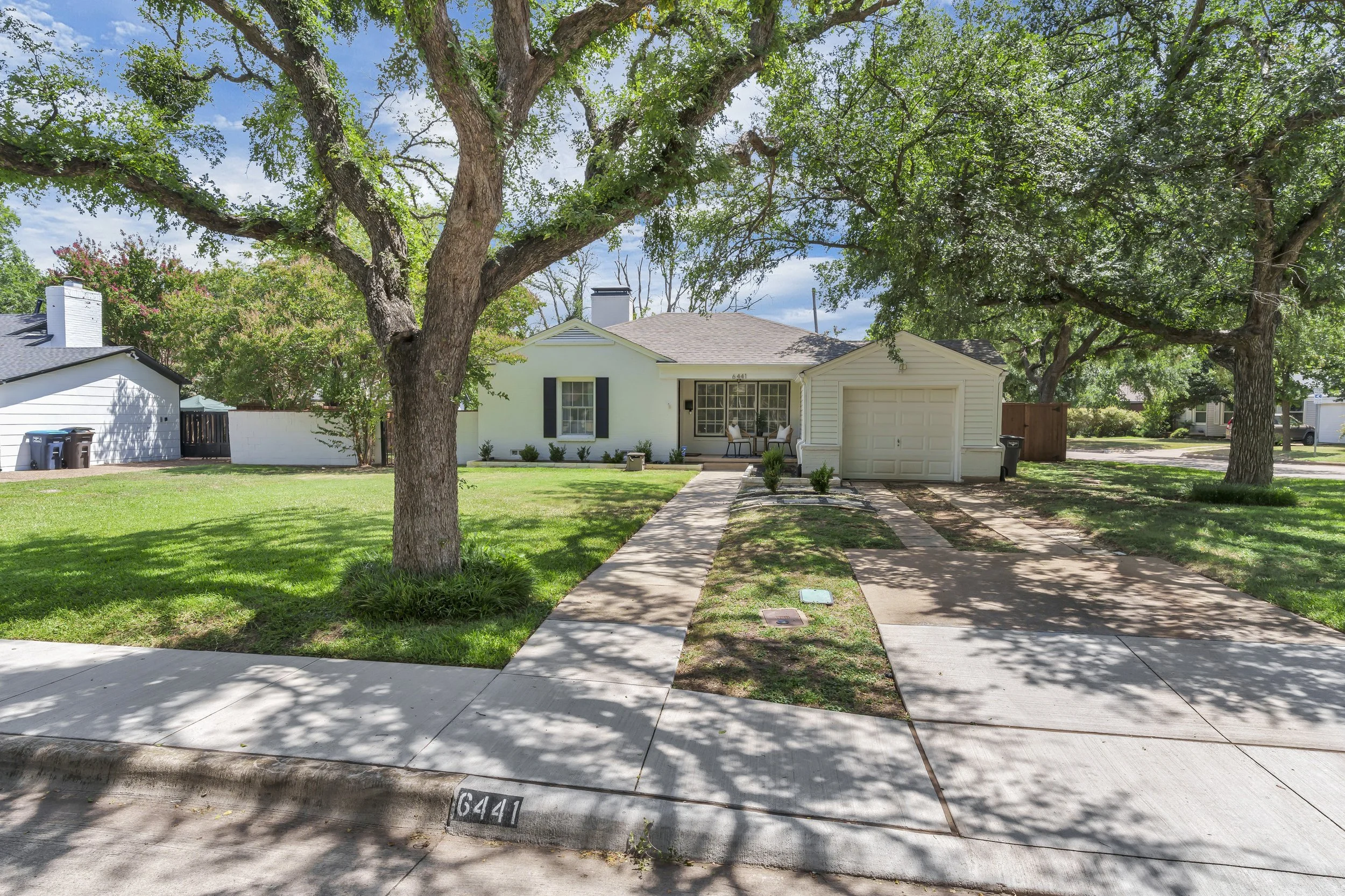 02-Modlux.Media.6441 Locke Ave_DSC09248.jpg