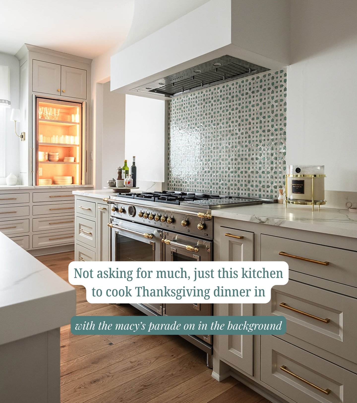 Manifesting this kitchen before the turkey thaws🦃✨

#FinePointHomes #FortWorthHomes #NewConstruction #KitchenInspo #HolidayHosting