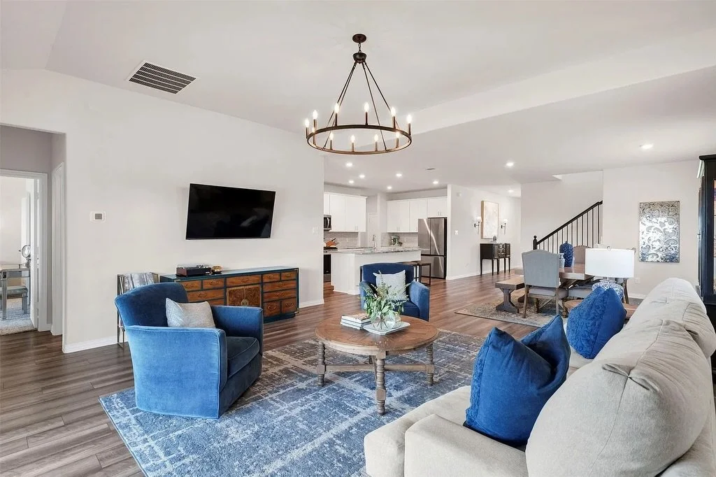 Comment LISTING and we will send you all the details and photos of this home in Ventana!

A Fort Worth family&rsquo;s paradise! This beautifully built 4 bed, 4 bath home in Ventana just received a price improvement to $450,000 and is now an even stro