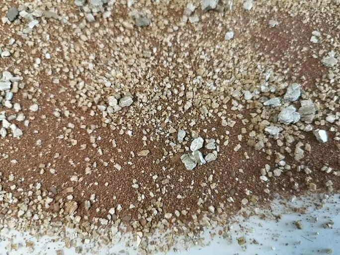 Rival Crafts Rocky Canyon Instant Basing Scatter for miniature models