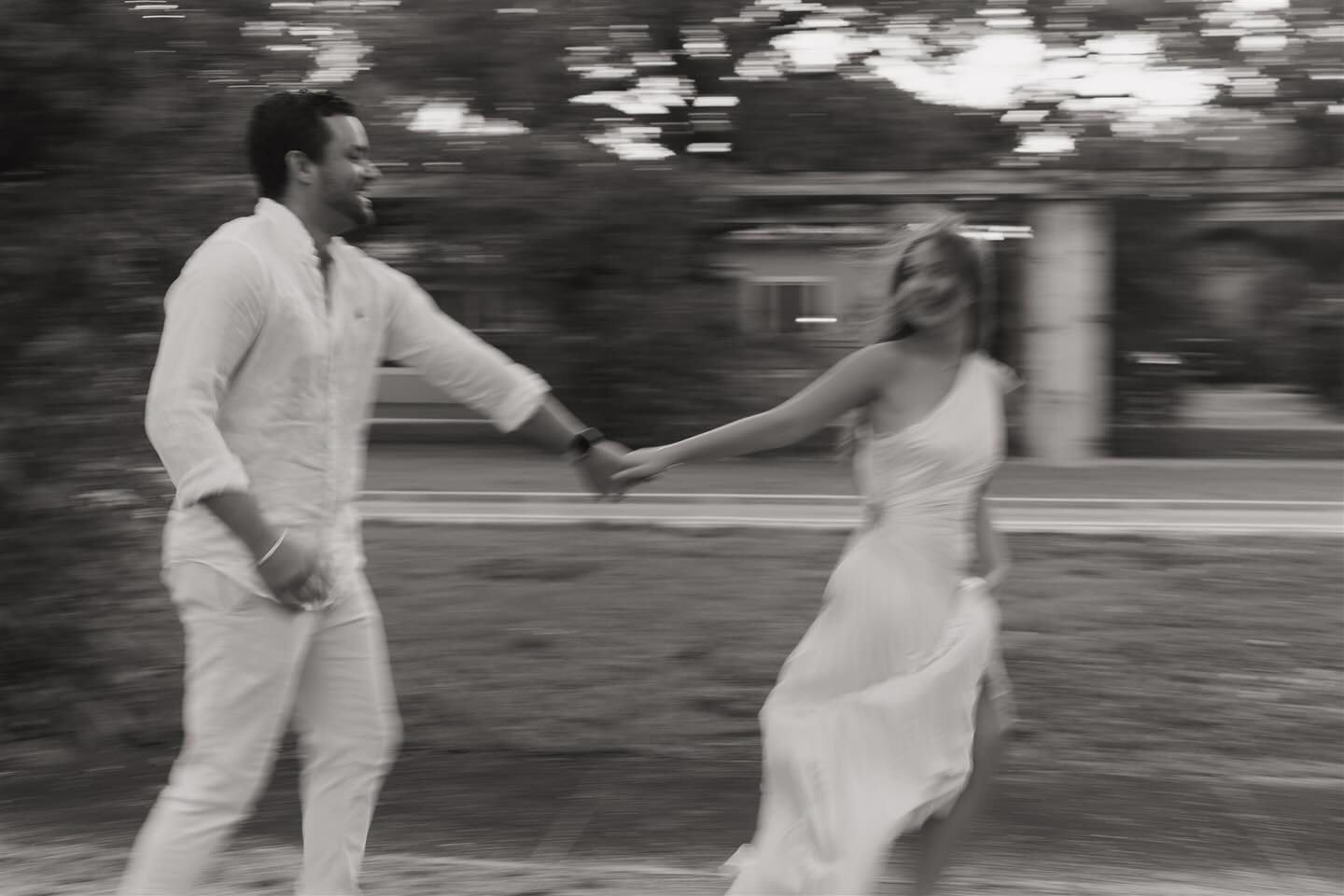 Motion has a unique way of capturing genuine emotion 🤍

#bride #groom #weddingseason #engaged #engagement #engagementphotographer #proposalphotography #weddingmoments #destinationengagement #justengaged 
#weddingmoments #miamiwedding #miamiweddingph