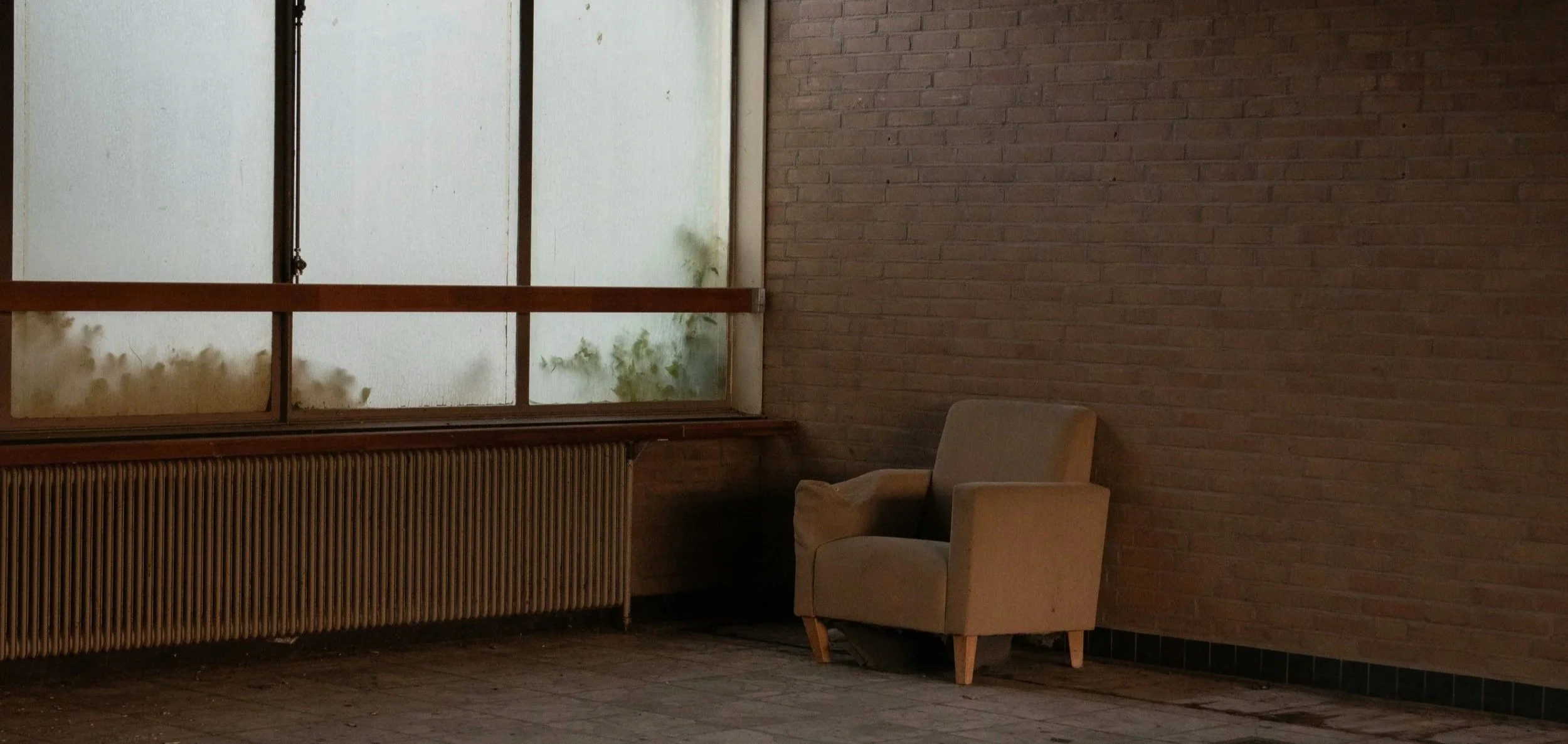 The-Empty-Therapy-Room