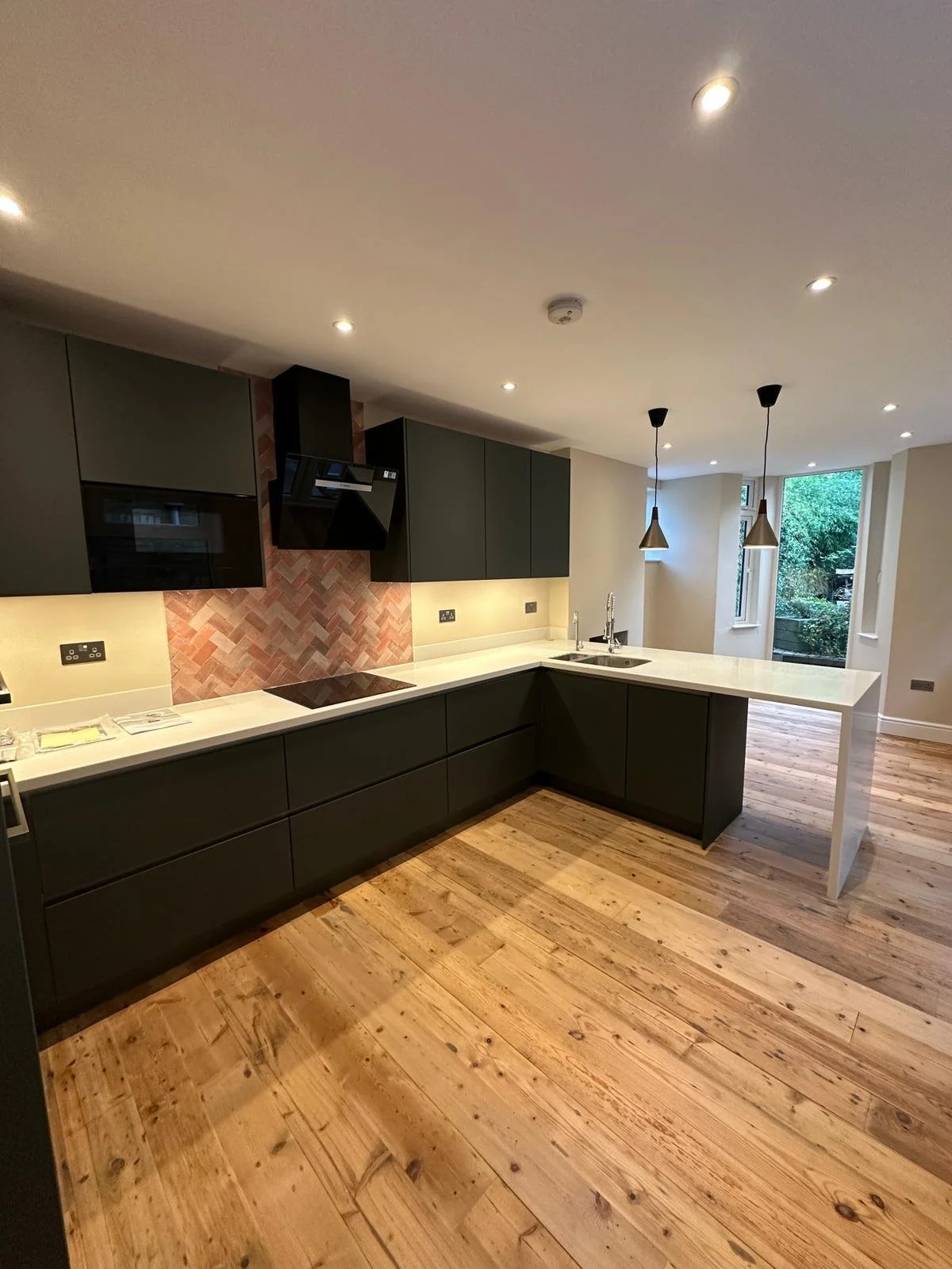 WhatsApp Image 2025-12-15 at 19.23.30 (9).jpeg