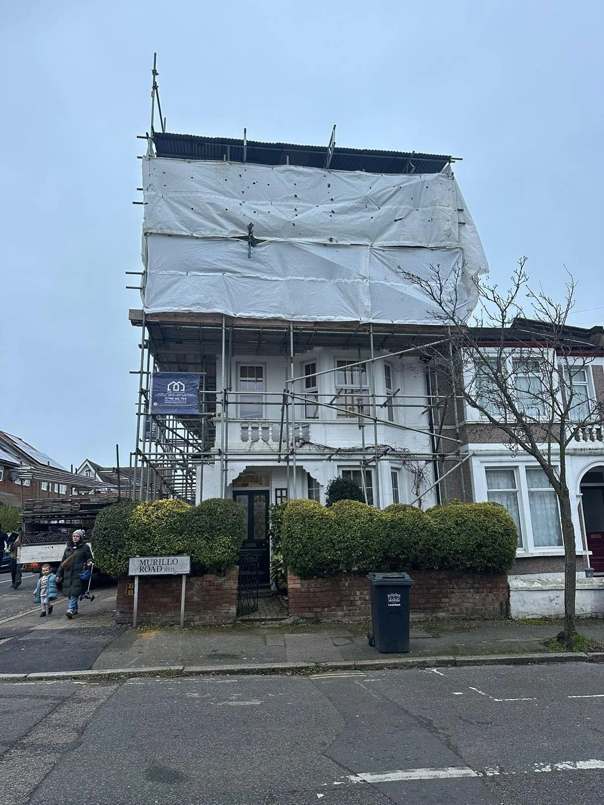 WhatsApp Image 2025-12-15 at 19.41.30 (6).jpeg