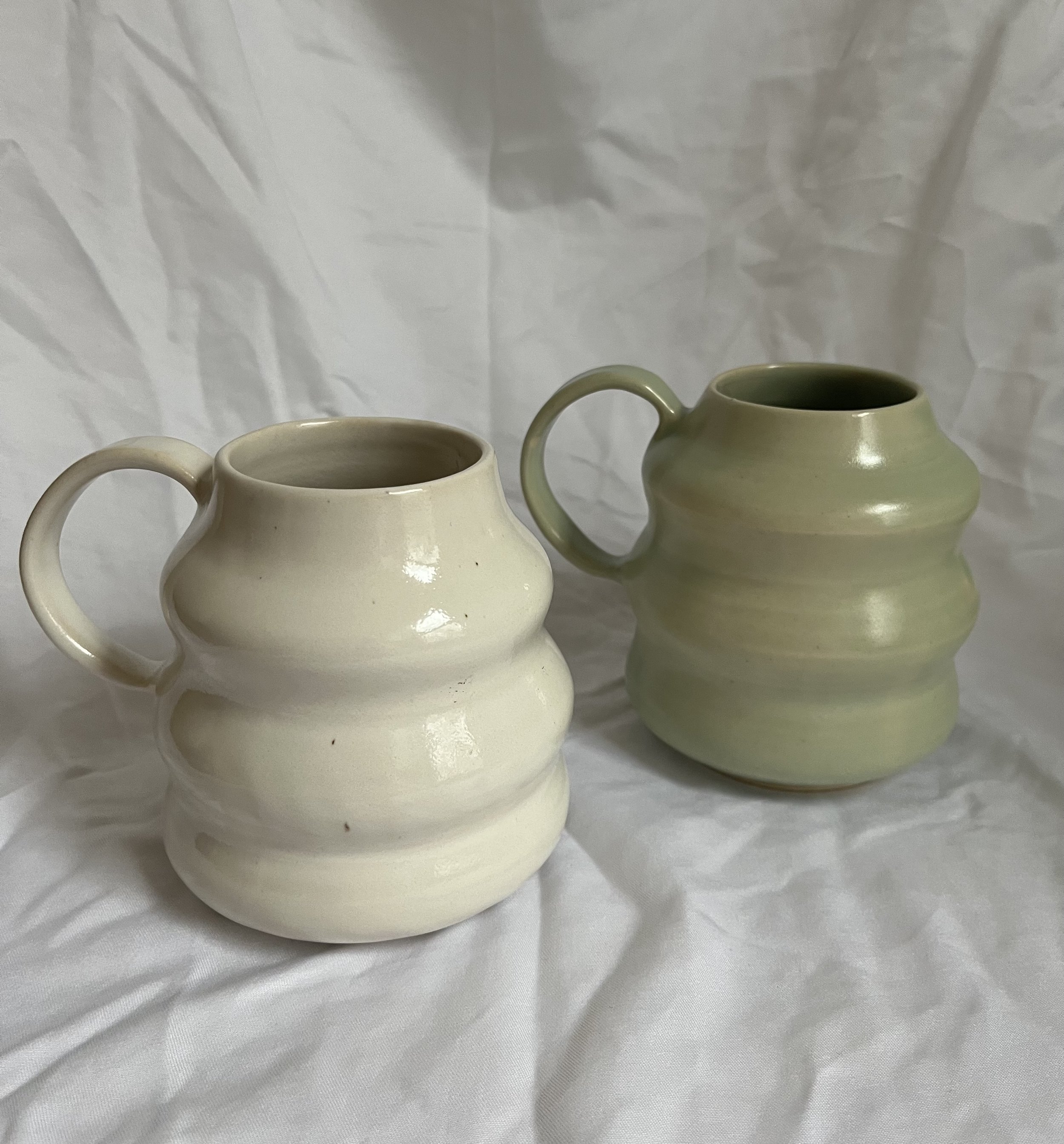 Curvy Mug Set of 2