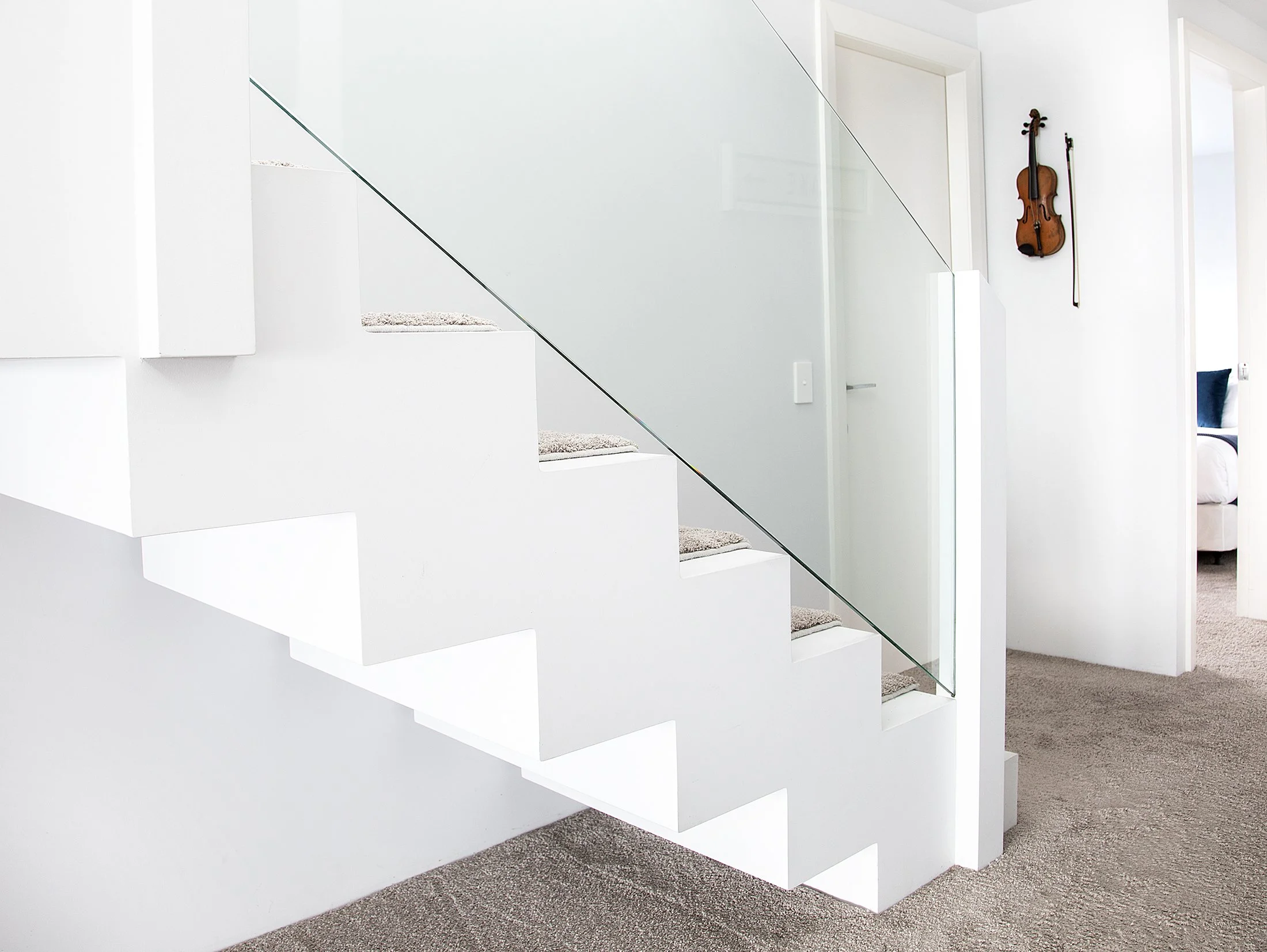  Lake.Tce.Stairs08.jpg