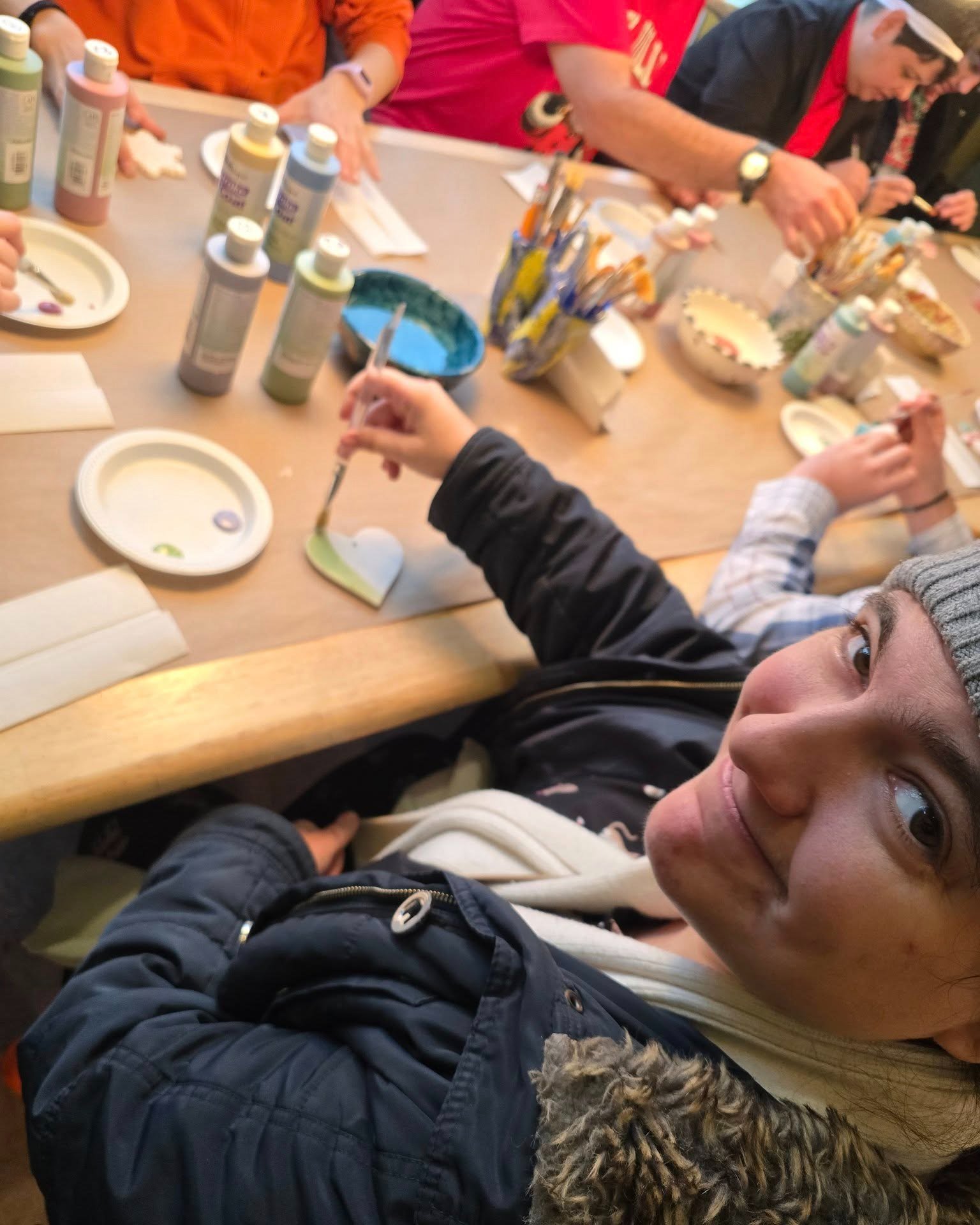 Thank you, @handzonart , for a delightful afternoon! 🎨✨ Our team members had so much fun!