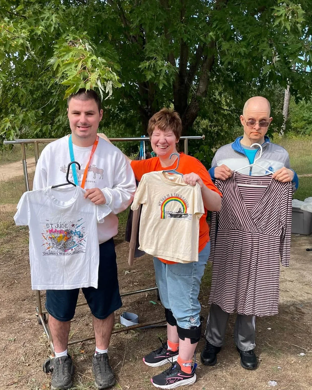 ❤️ Giving back in Fife Lake!

Today, our Mancelona program spent time helping Love Locker Project - Fife Lake hang clothing so it can be distributed to the lockers in Fife Lake and Kalkaska.

We&rsquo;re proud of our Team Members for giving their tim
