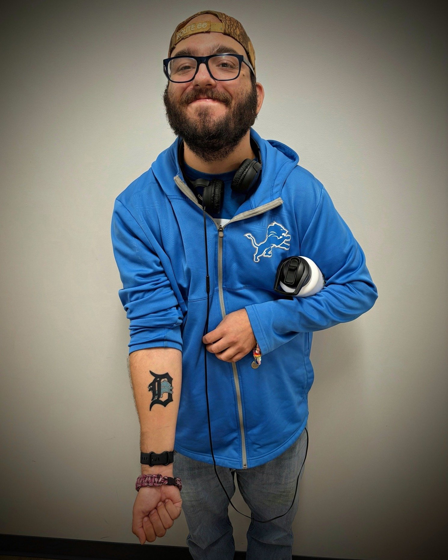 What do you think of Devon&rsquo;s new tattoo? 🦁💙 Go Detroit Lions!

#OnePride #GoLions #DetroitLions #GrandTraverseIndustries