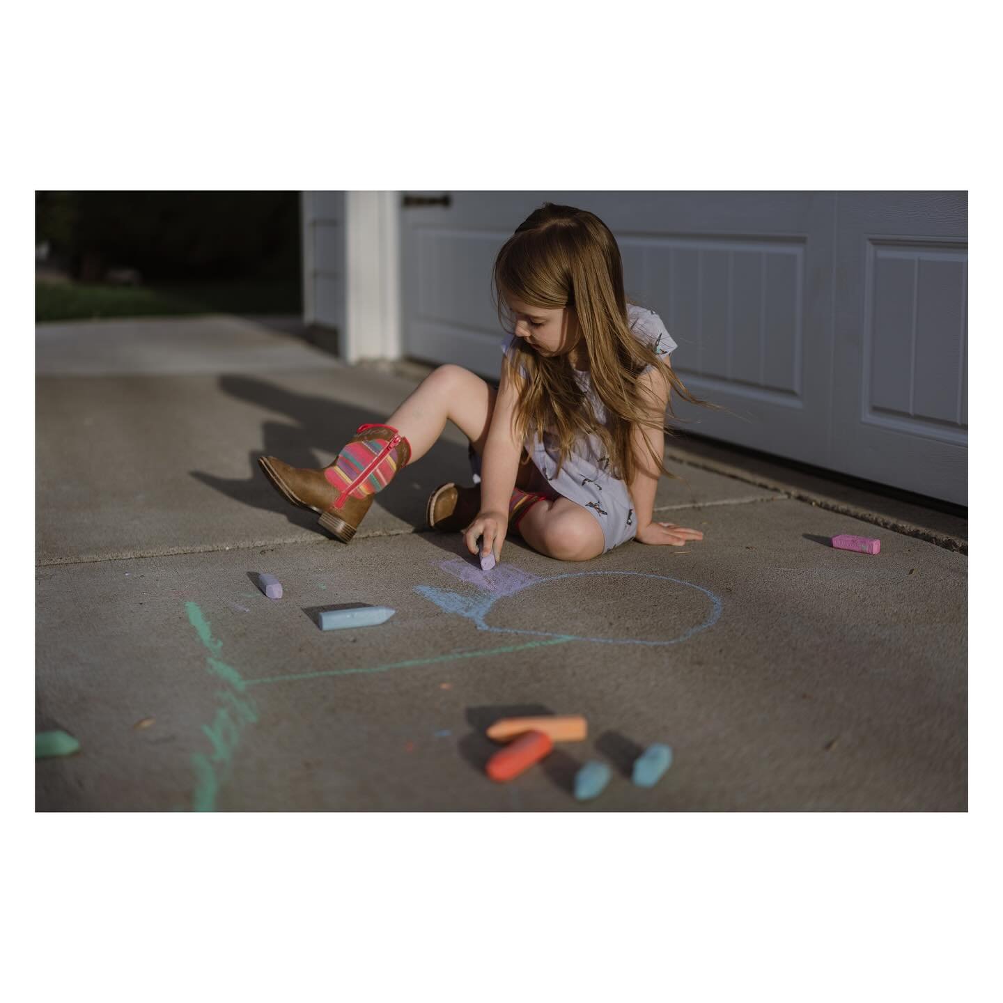 Springtime visiting my niece recently. We drew unicorns with our chalk. 🦄