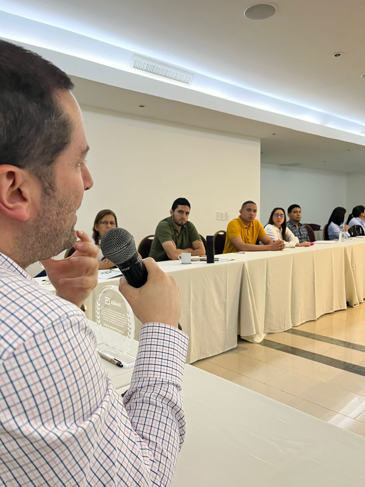 Comité regional y primera mesa de Embajadores Punto Azul en Cali