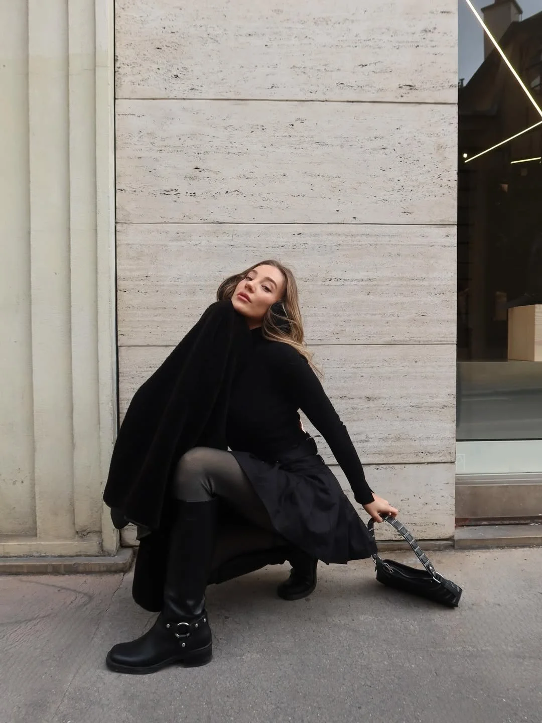 bethanylilyapril_boots_02.jpg