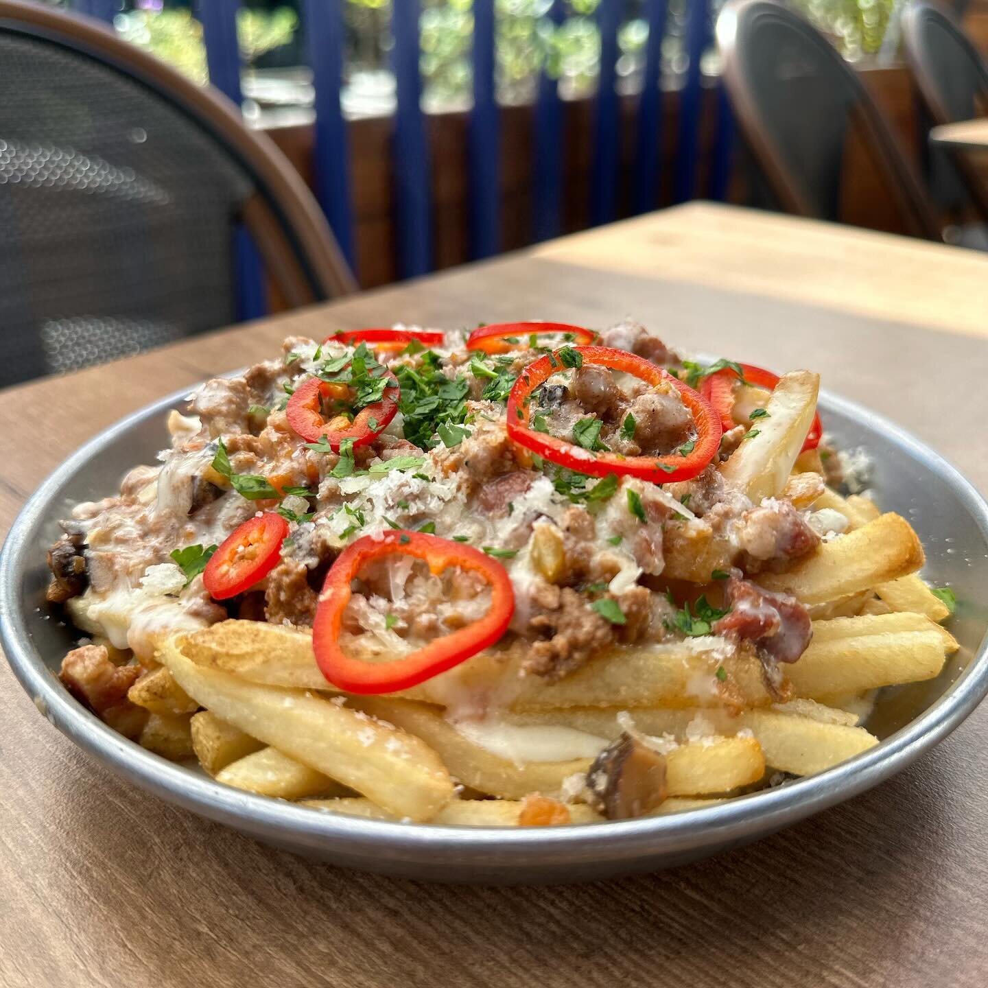 ALL DAY Game Day Specials at the bar!
*Loaded fries with @chefstevesamson &lsquo;s famous bolognese $8
*Meatball sliders $8
*House-battered fried chicken sandwich $12
*All beers $7
*Margaritas $11