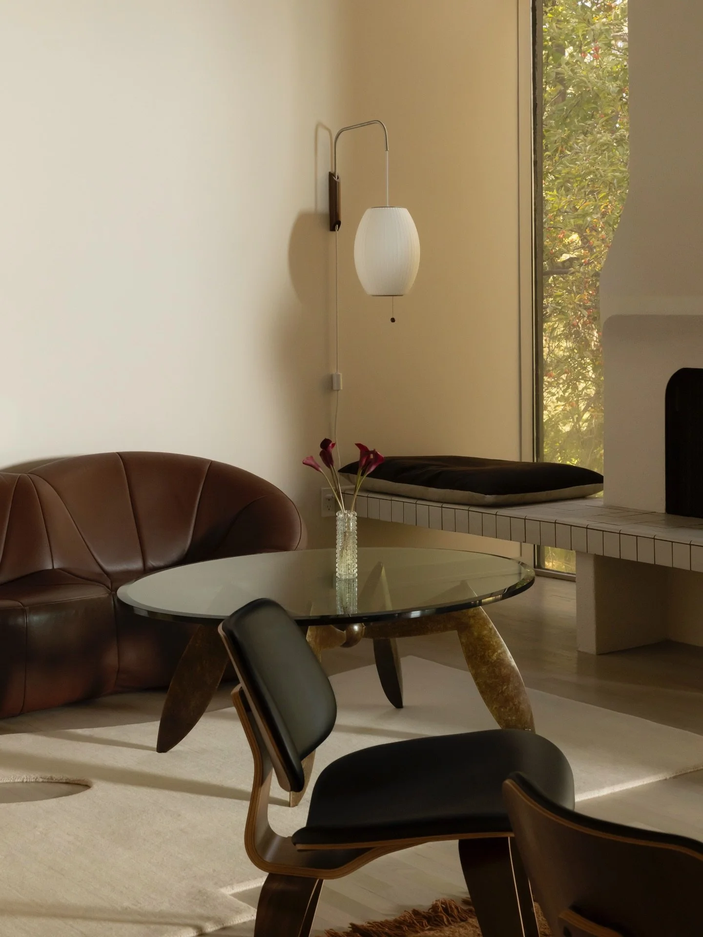 soft moments, shadows, glow, vibes ✨

Shot for @orb.interiors