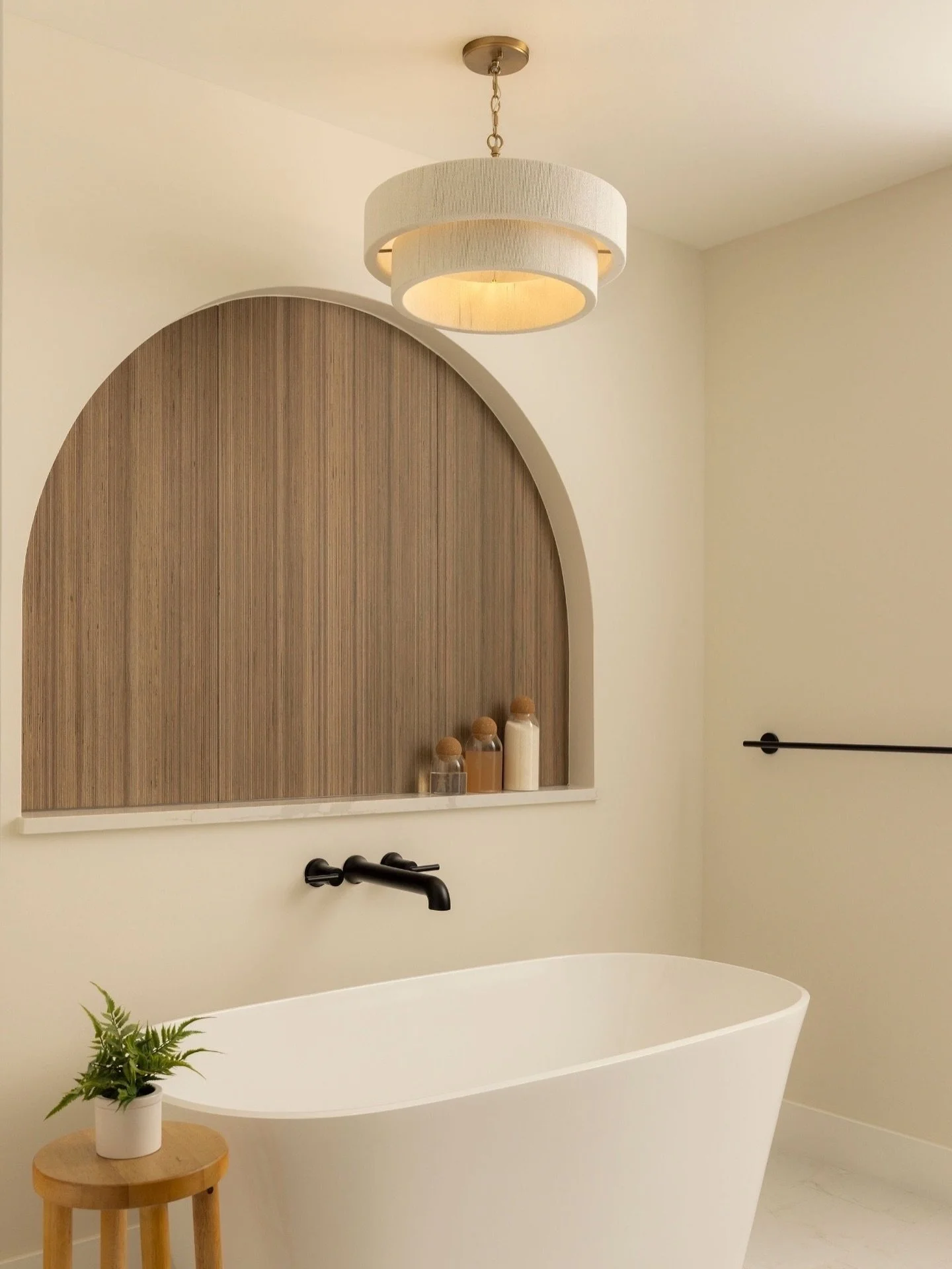 Buttery bathroom moment for @bykrueger