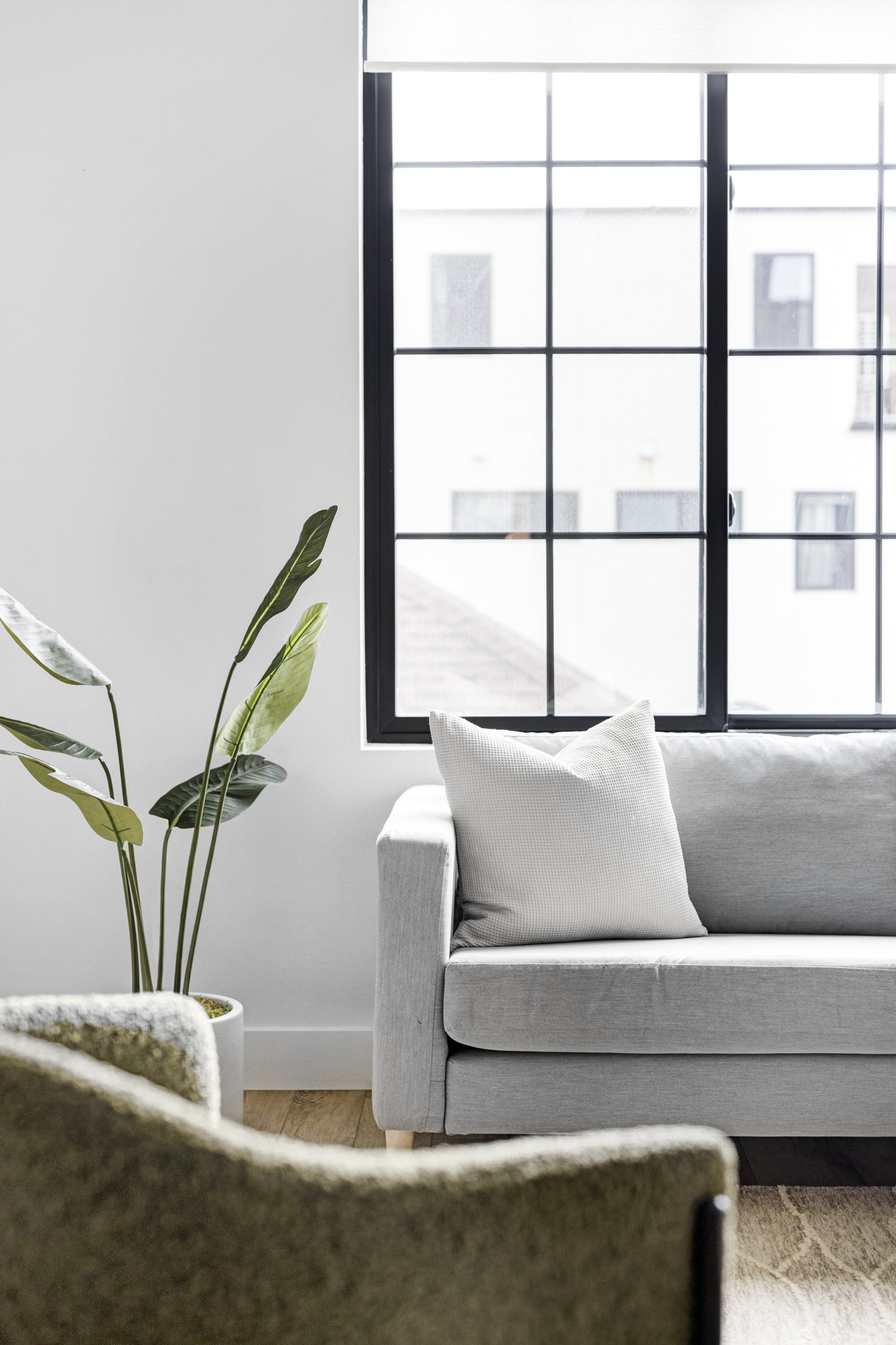 RaeScott_N_3404W17Ave-11.jpg
