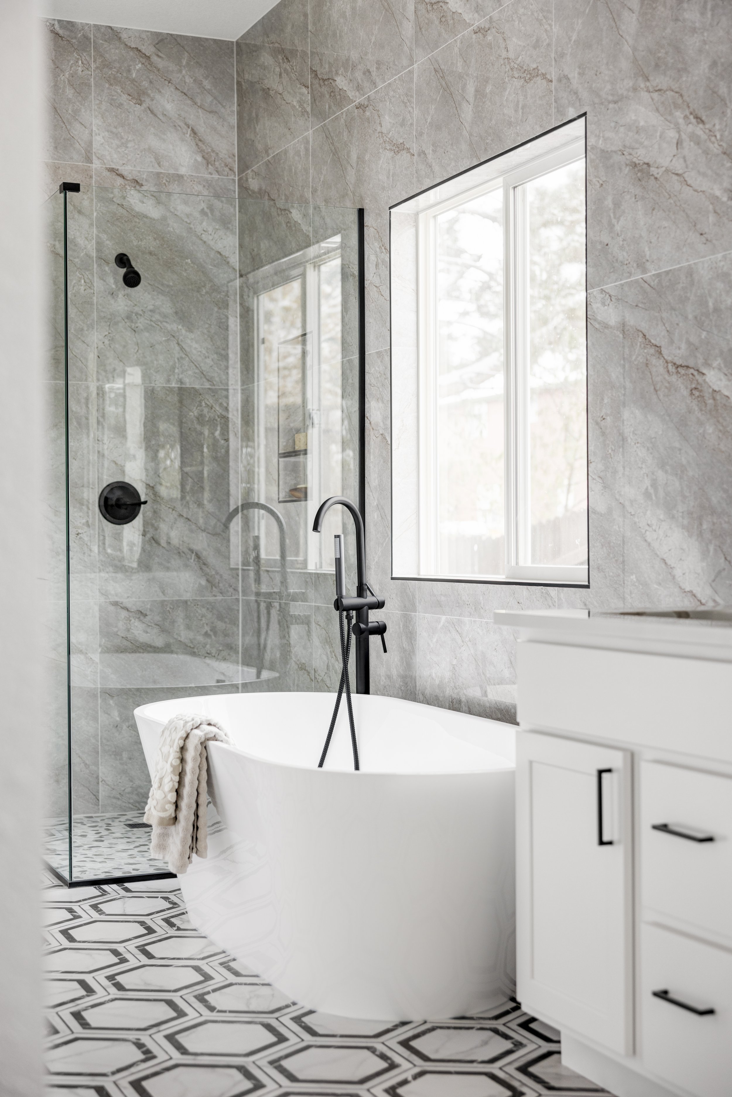 RaeScott_Savannah Portfolio_MLS-5.jpg