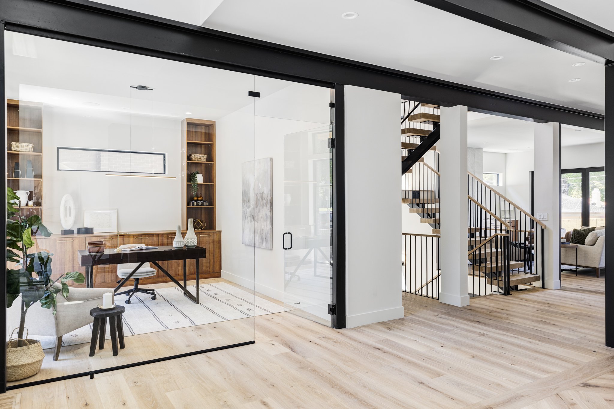 RaeScott_1055 S Josephine St_web-7.jpg