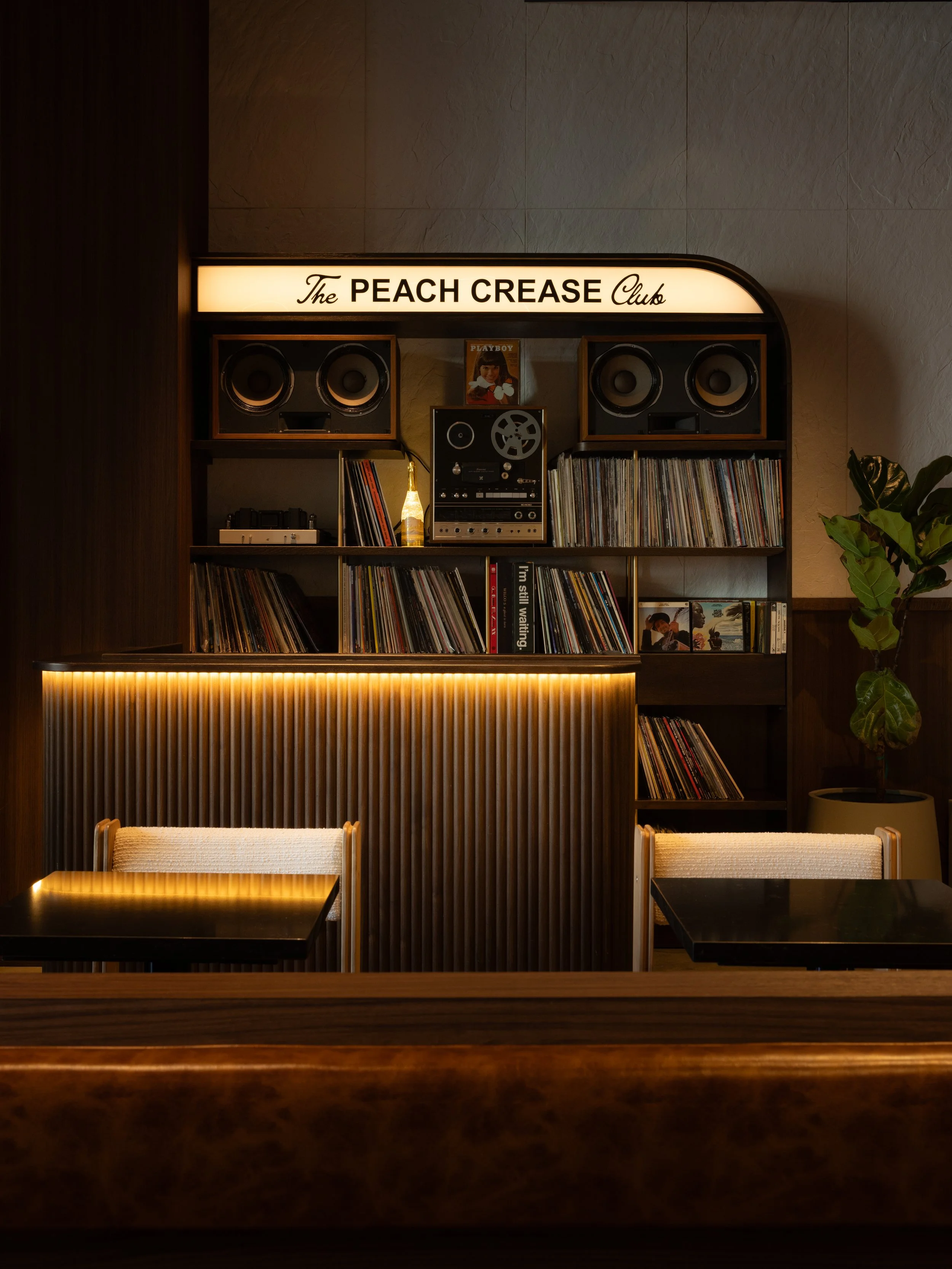 RaeScott_ThePeachCreaseClub-18.jpg