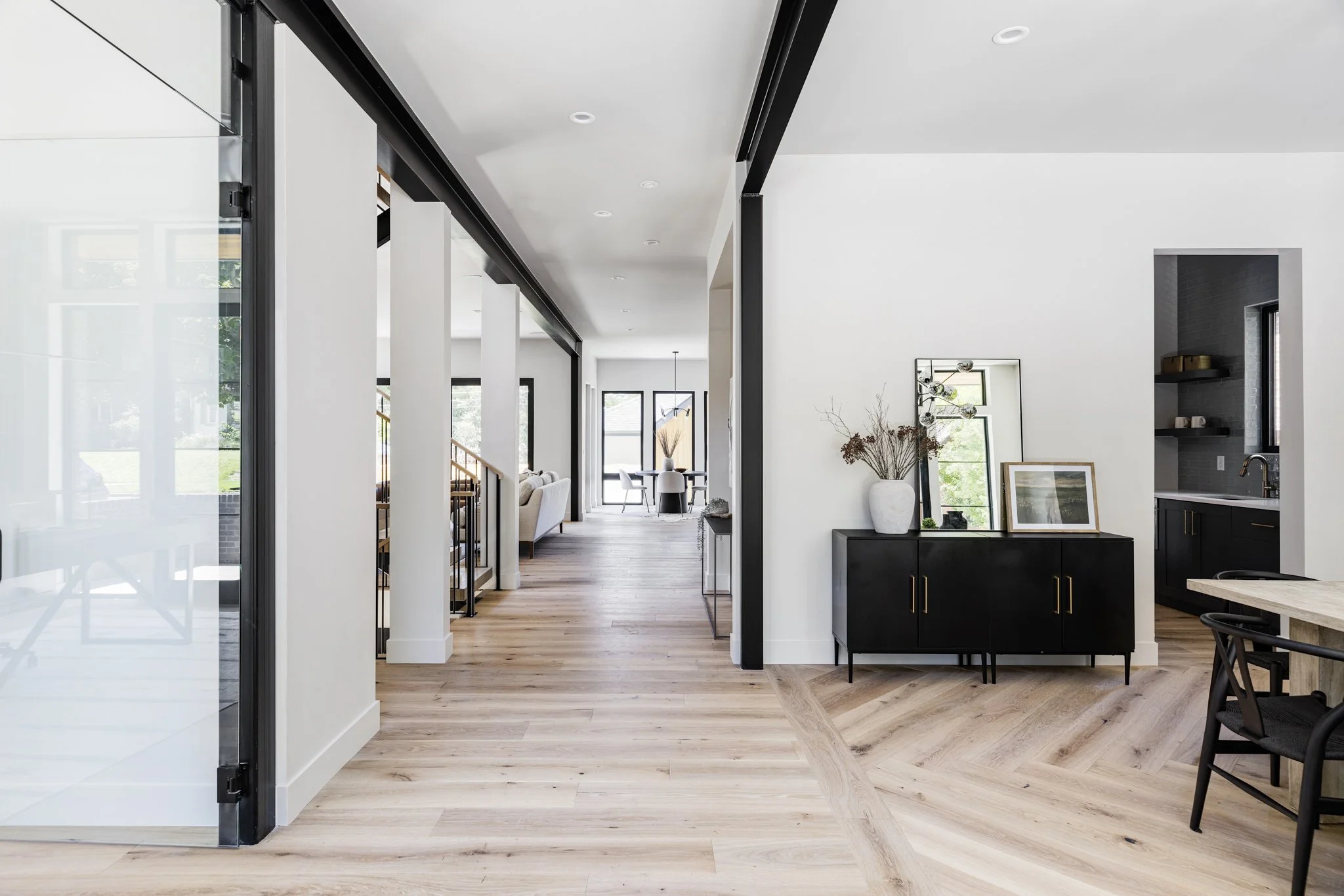 RaeScott_1055 S Josephine St_web-4.jpg