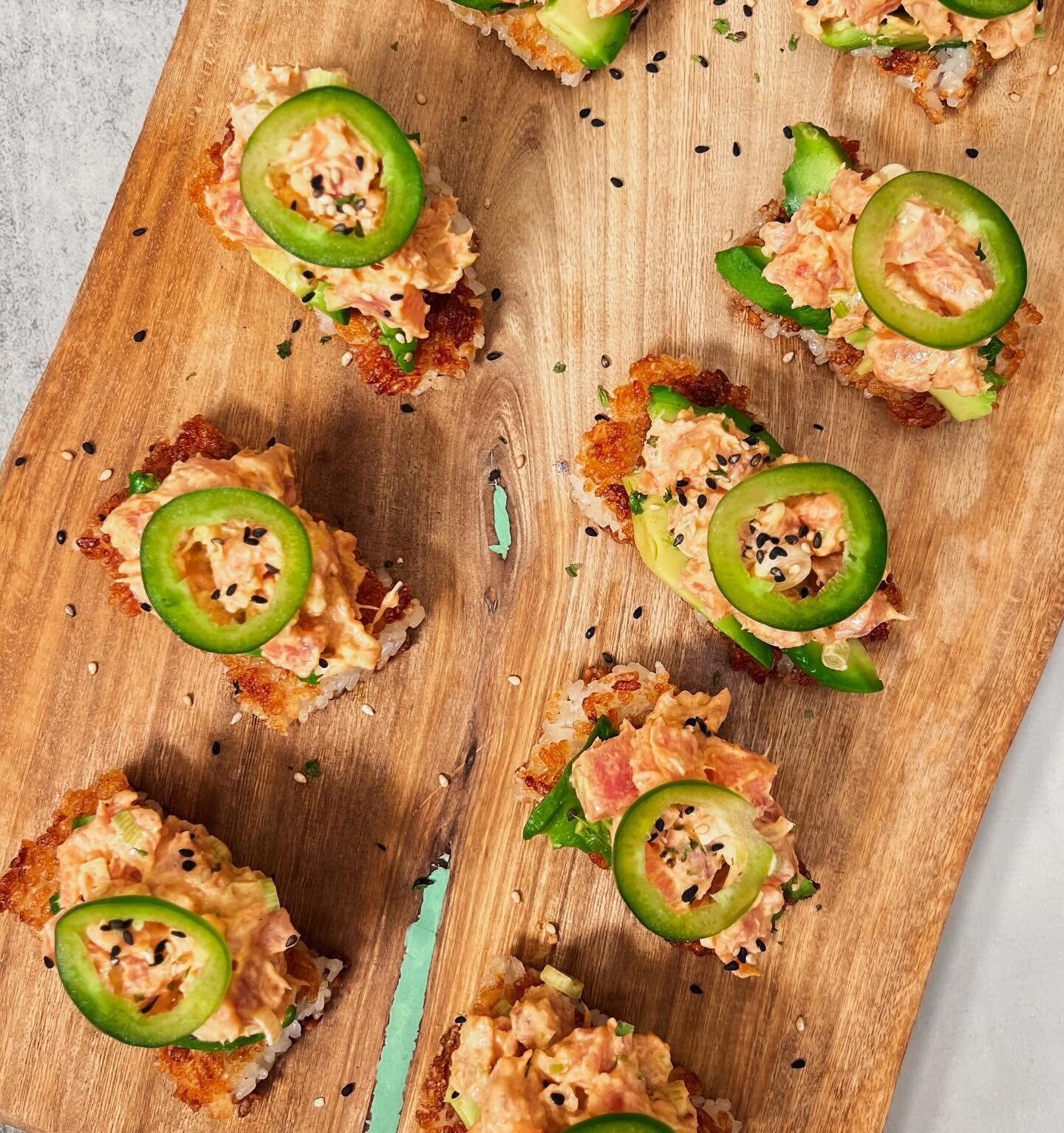 Spicy Tuna Crispy Rice 

Holiday season is full effect &amp; if you are hosting or attending a soir&eacute;e, spicy tuna crispy rice is an easy &amp; impressive appetizer to serve or bring, also it&rsquo;s super delish-a-roo!!!

Spicy tuna crispy ric