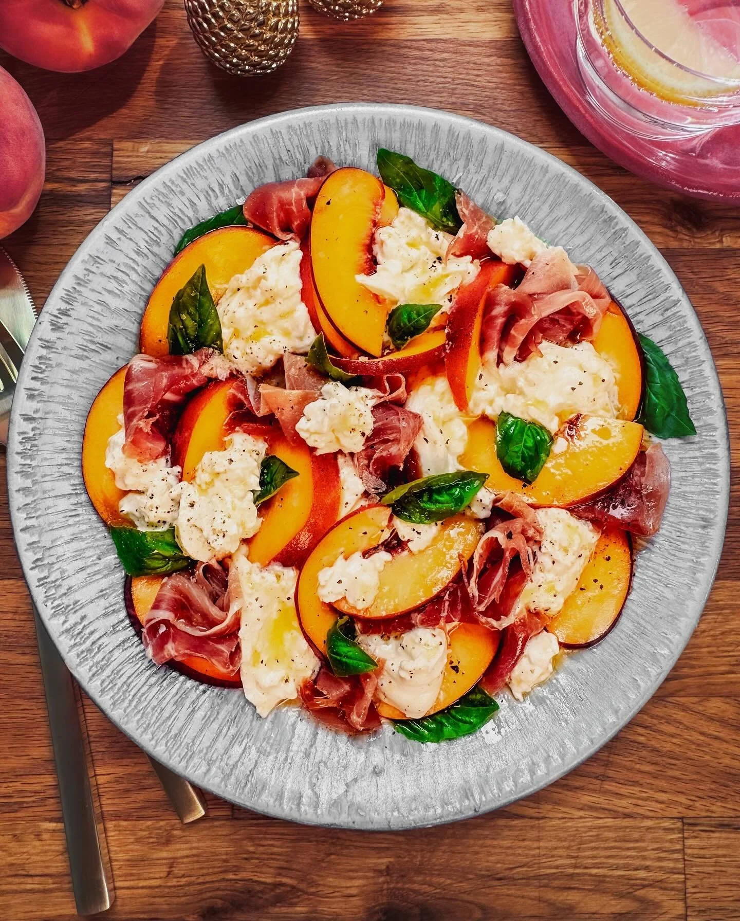Peach, Prosciutto, Burrata &amp; Fresh Basil 

Happy Friday, friends! While the New York heat is begging for a no-oven kind of day &amp; serving as a friendly reminder to lather on the sunblock &amp; keep that water bottle close&mdash;I bring you thi