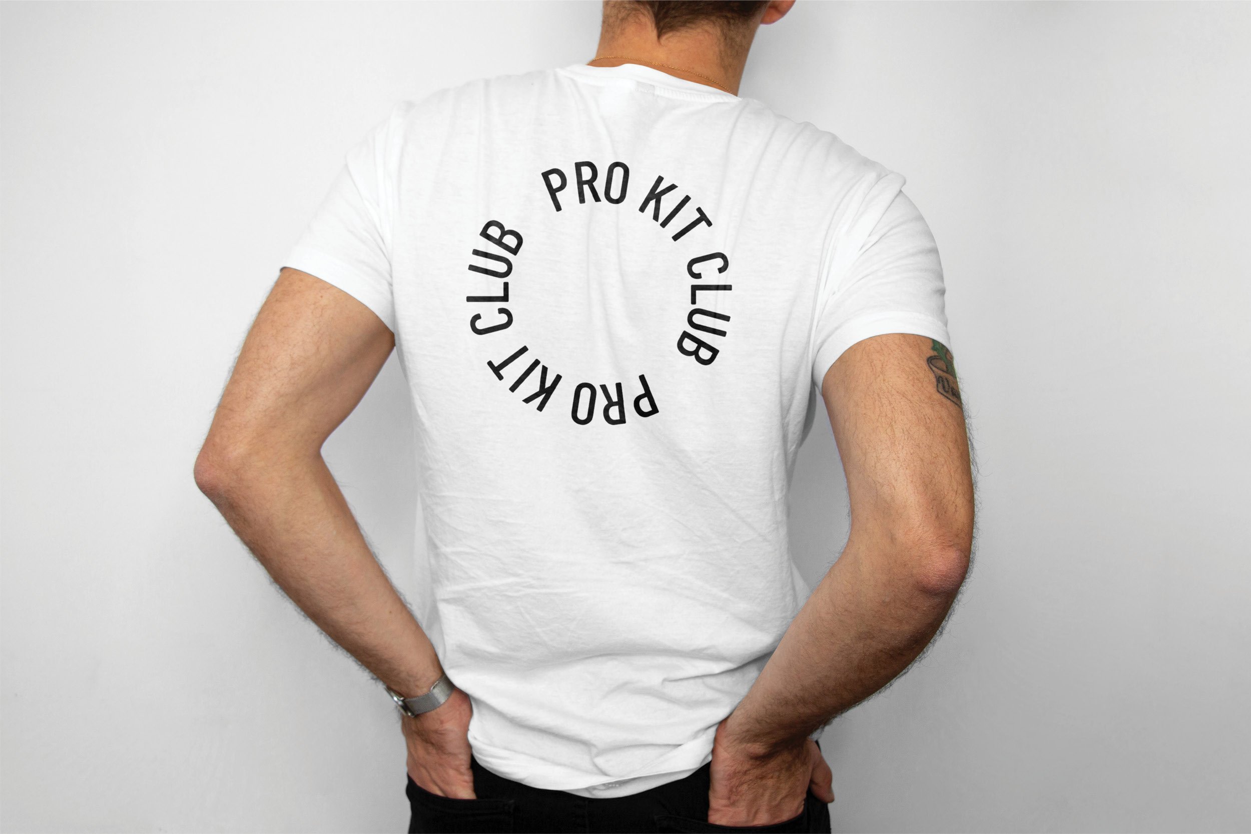 T-shirt with circular logo