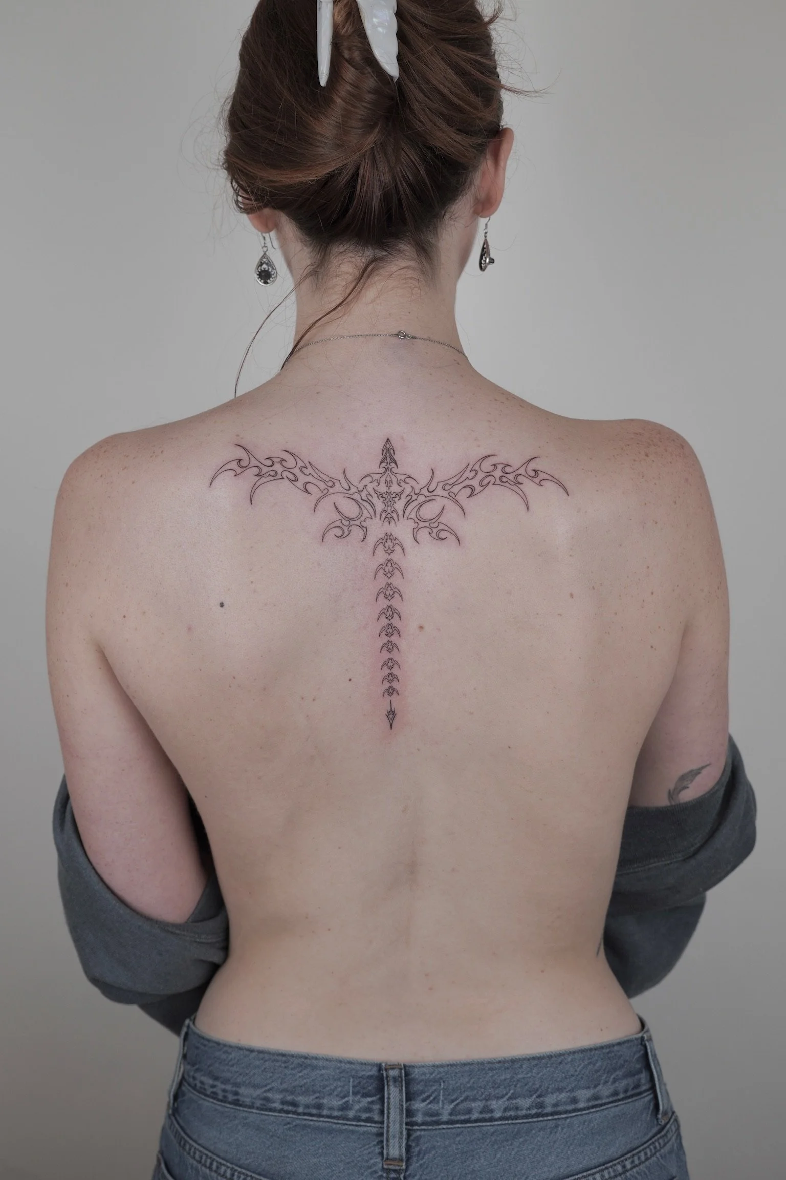 julia-fineline-ornamental-spine-back-tattoo-soho-nyc-uplift.jpg