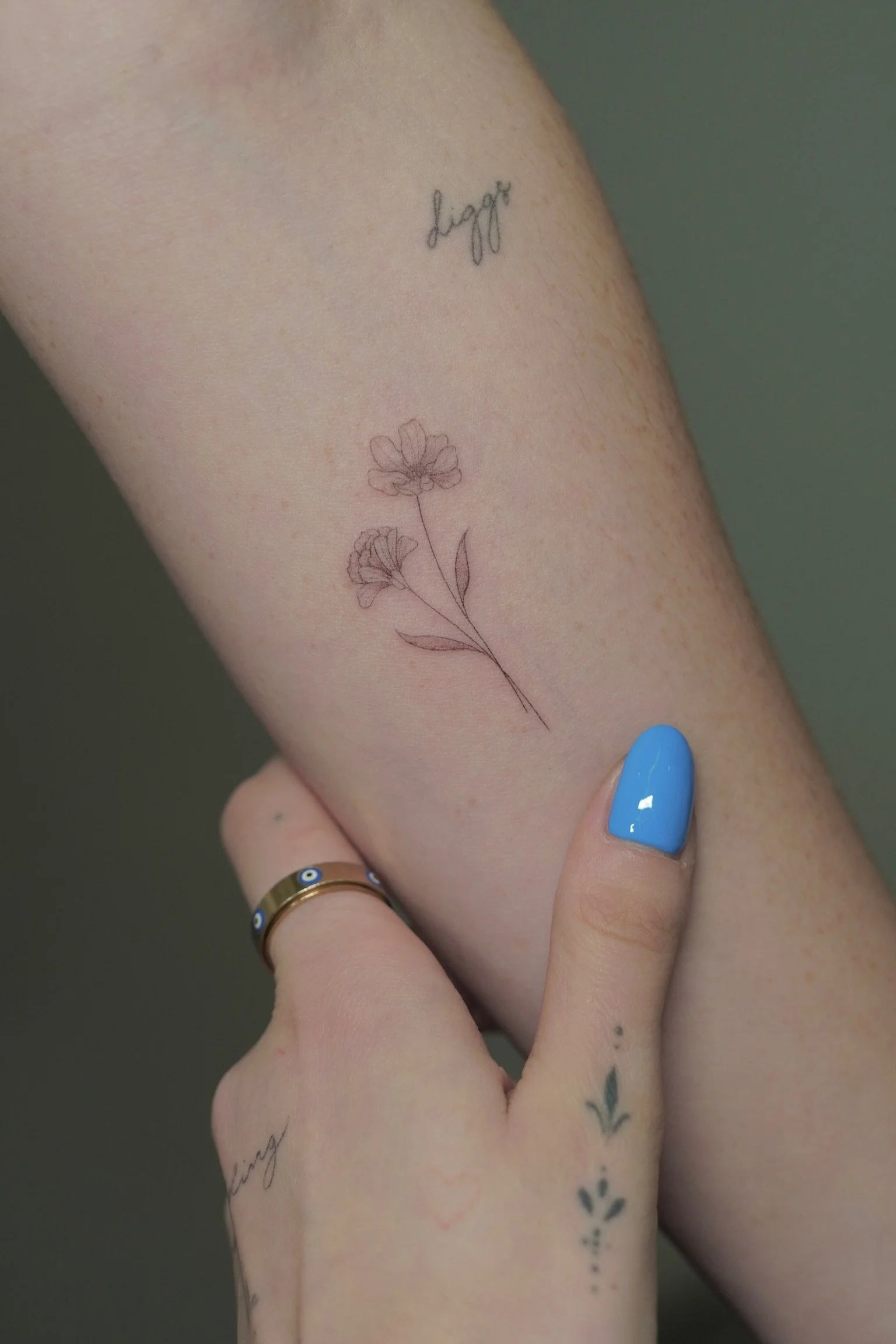 julia-fineline-wildflower-tattoo-soho-nyc-uplift.jpg