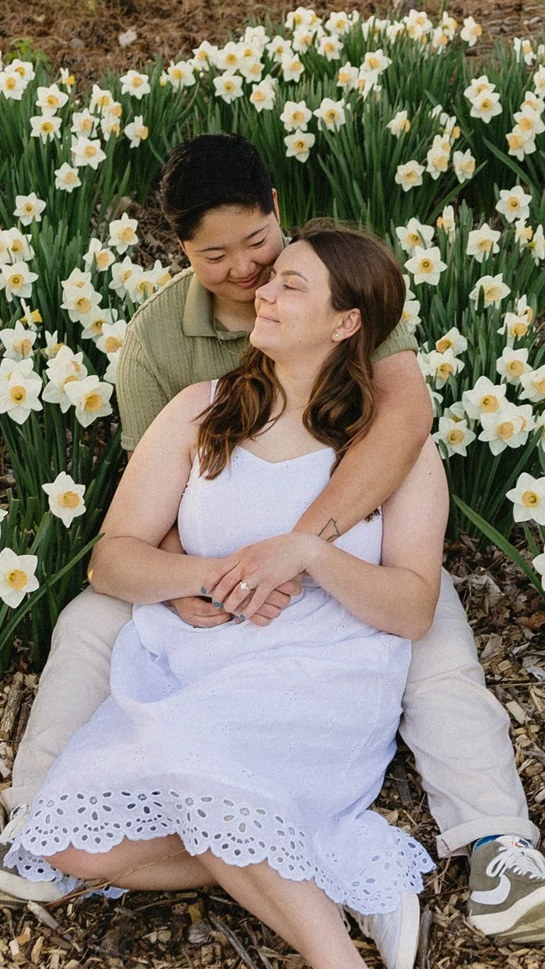 Some of my favorite things to do during a photo session!
To get natural photos and help clients have an enjoyable time it's important to have movement while photographing! I hate posed photos so these prompts are how I get a more candid look!
#cand