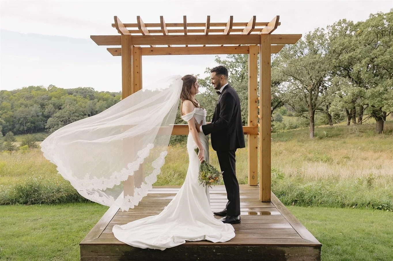 A gorgeous day at @almquistfarm with @_aleexxmarie and Logan!
#minneapolisphotographer #minneapoliswedding #farmwedding #weddinginspo