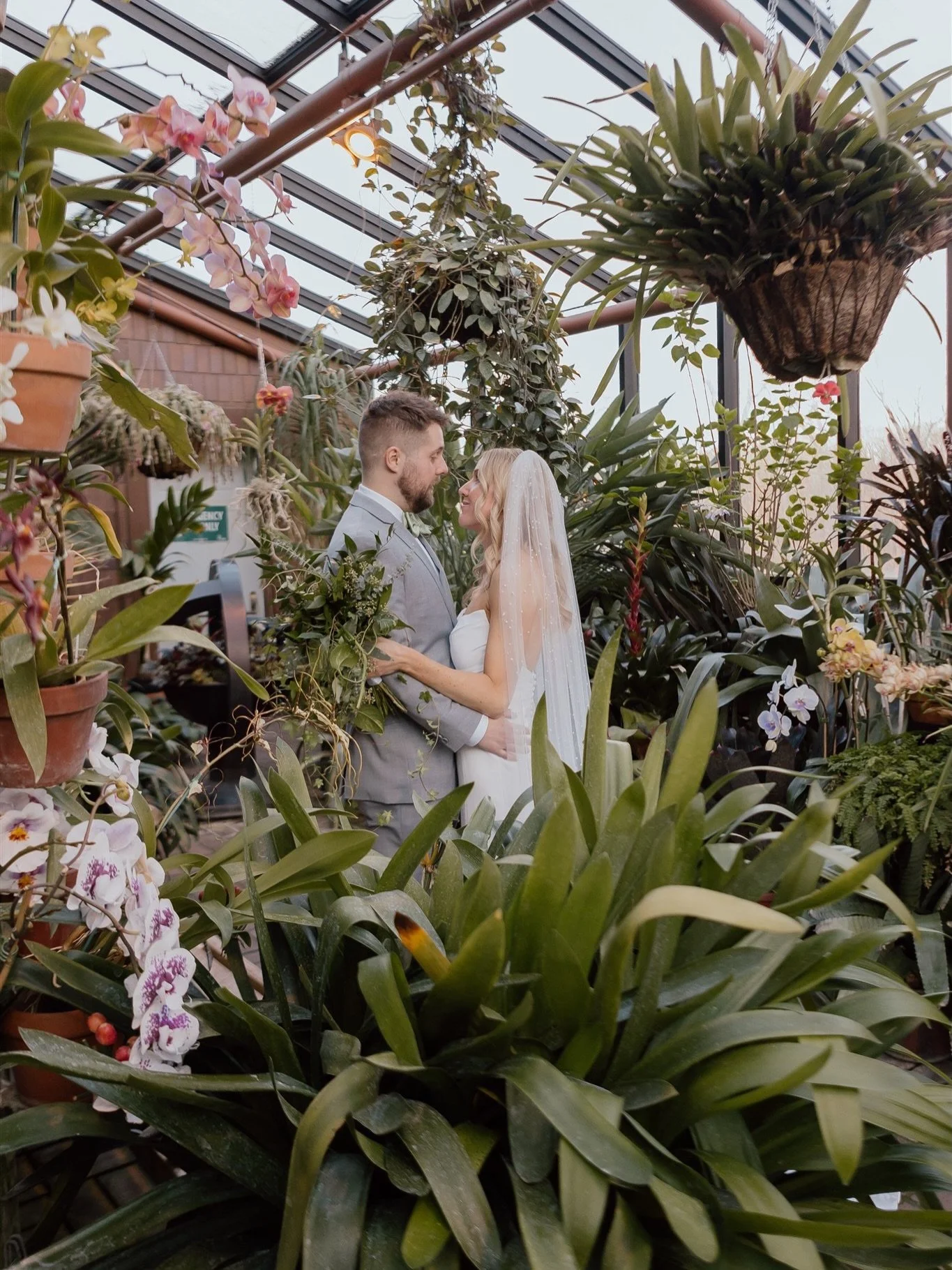It was a little over a year ago that I captured this elopement at the Meyer's Deats Conservatory. I am obsessed with weddings where lots of plants are n loved and can't wait to be back at the Minnesota Landscape Arboretum for more weddings this year!