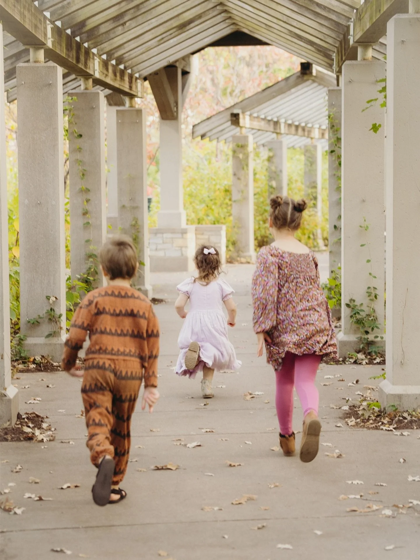 It's almost photography season 😍 can't wait for the cherry blossoms and warm weather to be here!

(And fall when this pic was taken but I'll have to be a little more patient for that time of year)

#minneapolisphotographer #minnesotaphotographer #fa